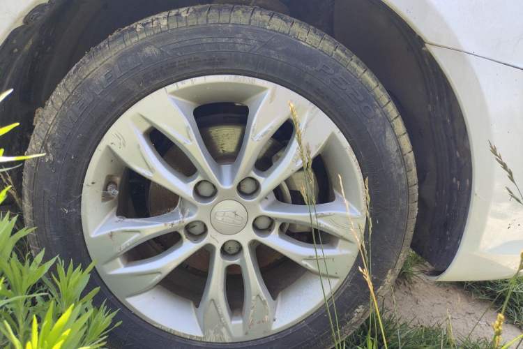 Used Geely Auto Emgrand 2016 Sedan 1.5L Manual Upward Edition Right Front Wheel Hub