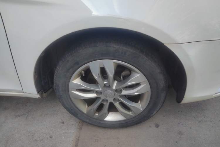 Used Geely Auto Emgrand 2016 Sedan 1.5L Manual Upward Edition Right Front Wheel Hub