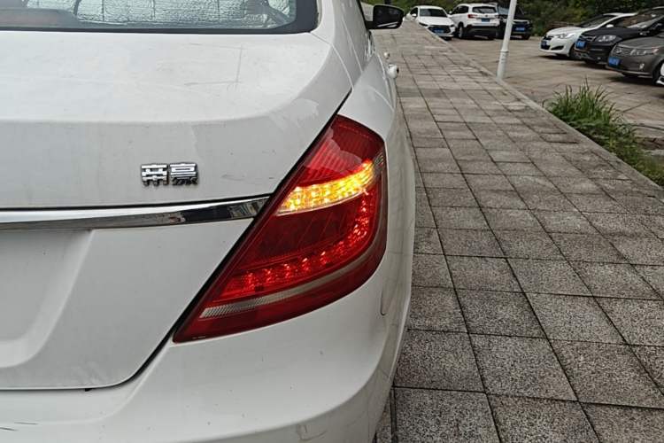 Used Geely Auto Emgrand 2016 Sedan 1.5L CVT Upward Version Right Rear Taillight