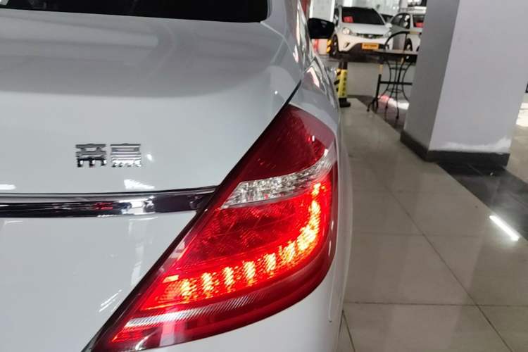Used Geely Auto Emgrand 2016 Sedan 1.5L Manual Upward Edition Right Rear Taillight