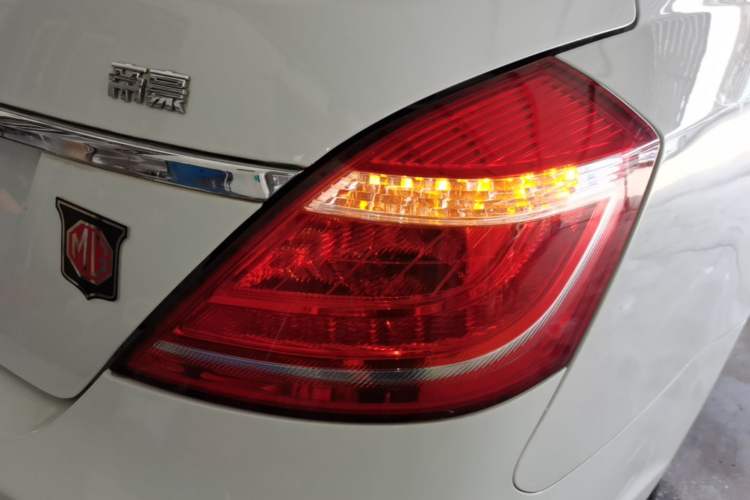 Used Geely Auto Emgrand 2016 Sedan 1.5L Manual Upward Edition Right Rear Taillight