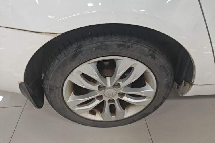 Used Geely Auto Emgrand 2016 Sedan 1.5L Manual Upward Edition Right Rear Wheel Hub