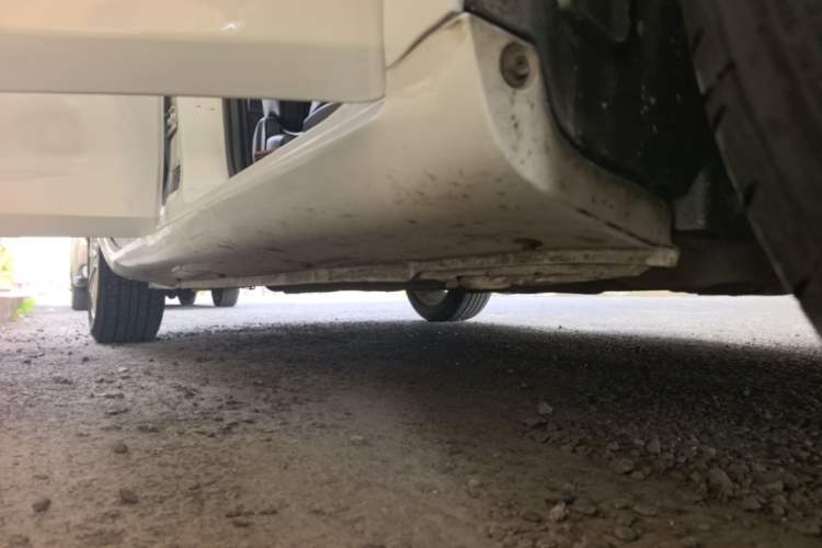 Used Geely Auto Emgrand 2016 Sedan 1.5L Manual Upward Edition Right Side Sill