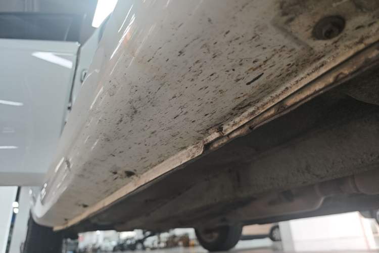 Used Geely Auto Emgrand 2016 Sedan 1.5L Manual Upward Edition Right Side Sill