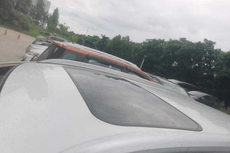 Used Geely Auto Emgrand 2016 Hatchback RS 1.5L CVT Upward Edition Roof