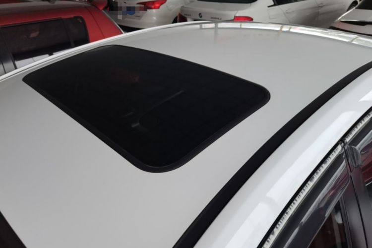 Used Geely Auto Emgrand 2016 Sedan 1.5L Manual Upward Edition Roof