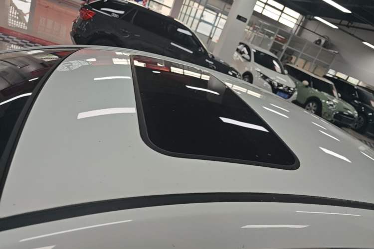 Used Geely Auto Emgrand 2016 Sedan 1.5L Manual Upward Edition Roof