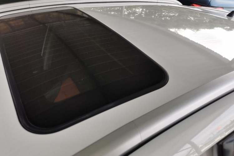 Used Geely Auto Emgrand 2016 Hatchback RS 1.5L CVT Upward Edition Roof