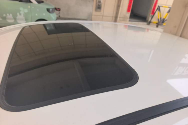 Used Geely Auto Emgrand 2016 Sedan 1.5L Manual Upward Edition Roof
