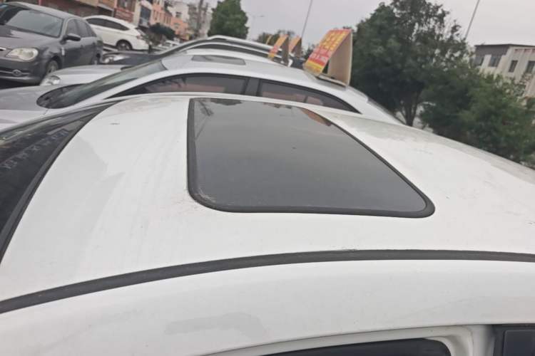 Used Geely Auto Emgrand 2016 Sedan 1.5L Manual Upward Edition Roof