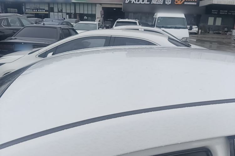Used Geely Auto Emgrand 2016 Sedan 1.5L Manual Luxury Model Roof