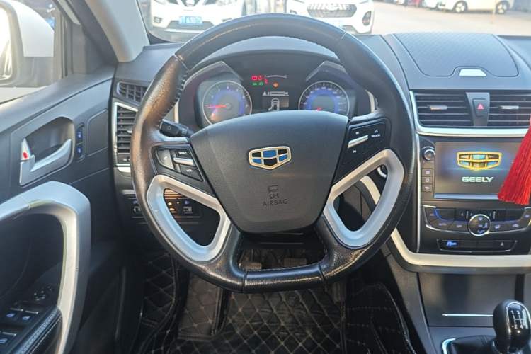Used Geely Auto Emgrand 2016 Sedan 1.5L Manual Upward Edition Steering Wheel