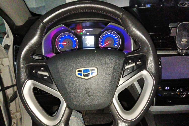 Used Geely Auto Emgrand 2016 Sedan 1.5L Manual Upward Edition Steering Wheel