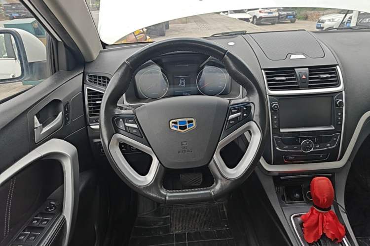 Used Geely Auto Emgrand 2016 Sedan 1.5L CVT Upward Version Steering Wheel