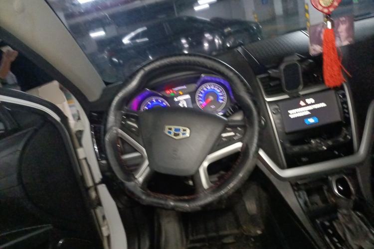 Used Geely Auto Emgrand 2016 Sedan 1.5L CVT Upward Version Steering Wheel