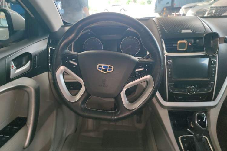 Used Geely Auto Emgrand 2016 Sedan 1.5L CVT Luxury Model Steering Wheel