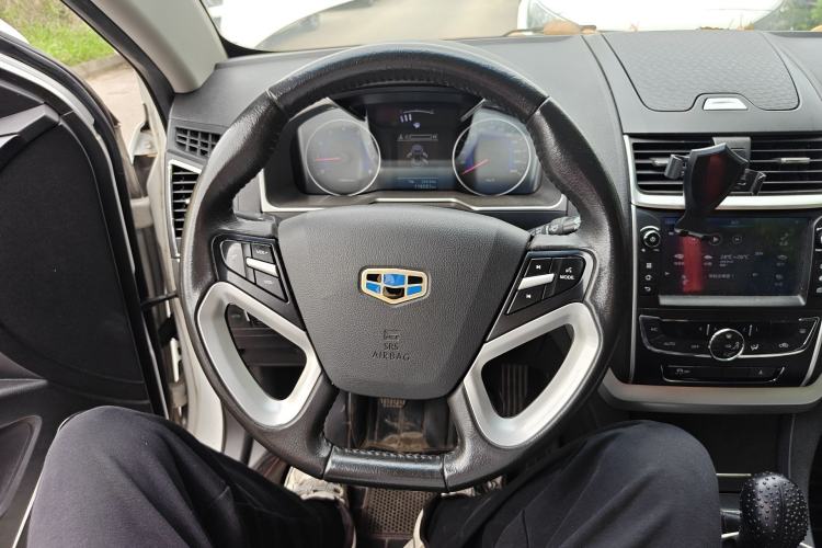 Used Geely Auto Emgrand 2016 Sedan 1.5L Manual Upward Edition Steering Wheel