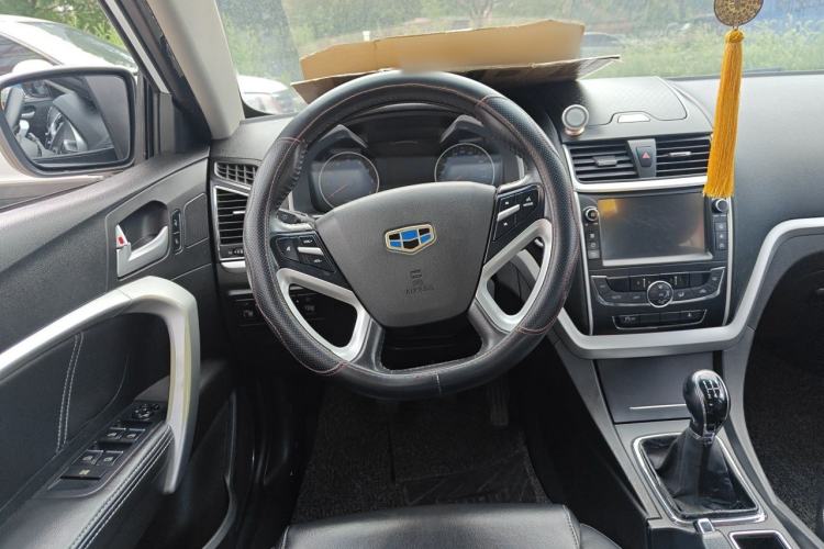 Used Geely Auto Emgrand 2016 Sedan 1.5L Manual Upward Edition Steering Wheel