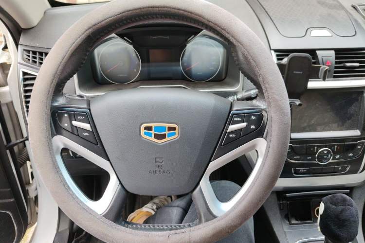 Used Geely Auto Emgrand 2016 Sedan 1.5L CVT Upward Version Steering Wheel
