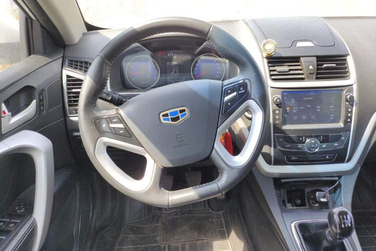 Used Geely Auto Emgrand 2016 Sedan 1.5L Manual Upward Edition Steering Wheel