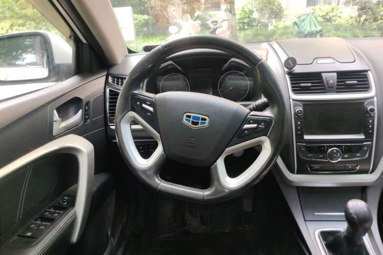 Used Geely Auto Emgrand 2016 Sedan 1.5L Manual Upward Edition Steering Wheel