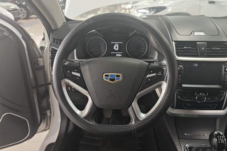 Used Geely Auto Emgrand 2016 Sedan 1.5L Manual Upward Edition Steering Wheel