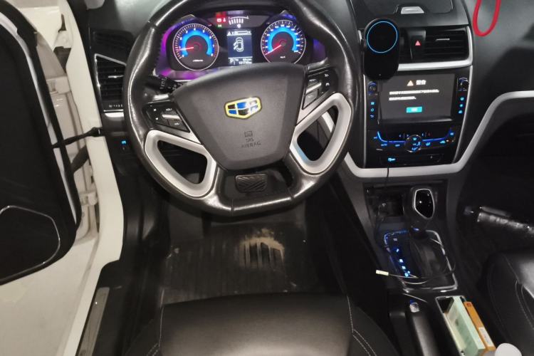 Used Geely Auto Emgrand 2016 Sedan 1.5L CVT Upward Version Steering Wheel