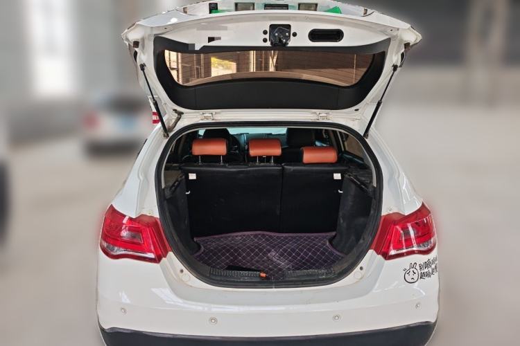 Used Geely Auto Emgrand 2016 Hatchback RS 1.5L CVT Upward Edition Trunk