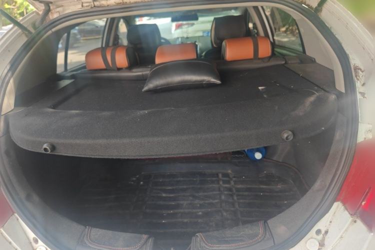 Used Geely Auto Emgrand 2016 Hatchback RS 1.5L Manual - Upward Edition Trunk