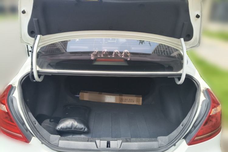 Used Geely Auto Emgrand 2016 Sedan 1.3T CVT Upward Edition Trunk