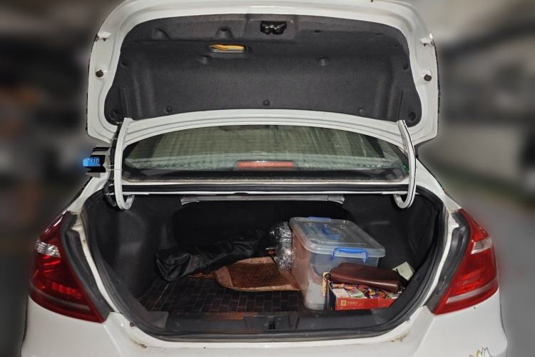 Used Geely Auto Emgrand 2016 Sedan 1.5L CVT Upward Version Trunk