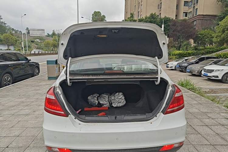 Used Geely Auto Emgrand 2016 Sedan 1.5L CVT Upward Version Trunk