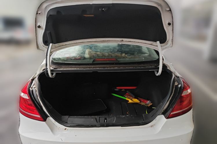 Used Geely Auto Emgrand 2016 Sedan 1.5L Manual Upward Edition Trunk