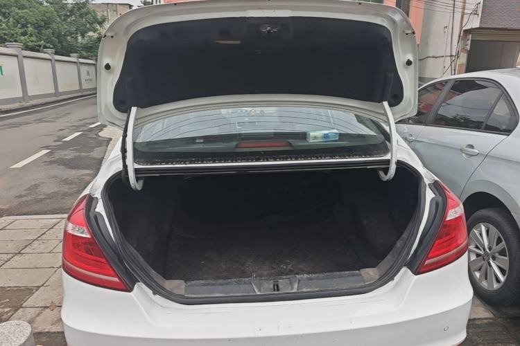 Used Geely Auto Emgrand 2016 Sedan 1.5L Manual Upward Edition Trunk