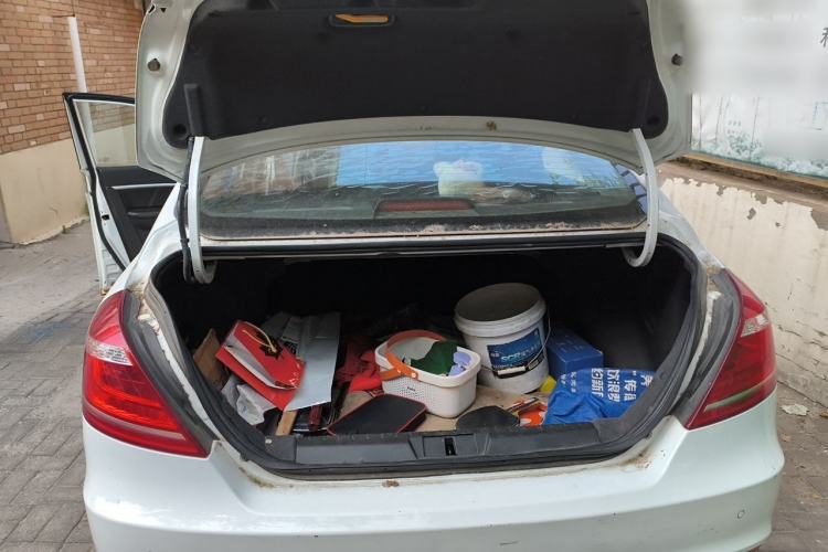 Used Geely Auto Emgrand 2016 Sedan 1.5L Manual Upward Edition Trunk