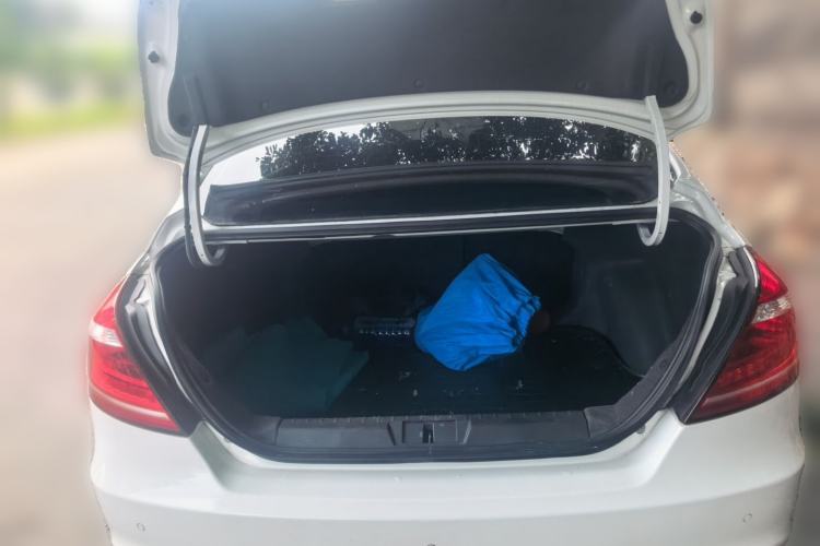 Used Geely Auto Emgrand 2016 Sedan 1.5L Manual Upward Edition Trunk