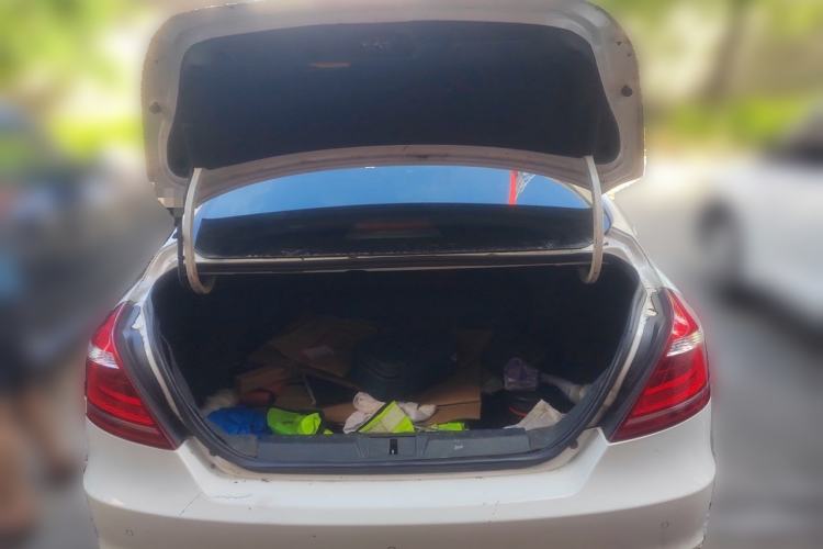 Used Geely Auto Emgrand 2016 Sedan 1.5L Manual Upward Edition Trunk