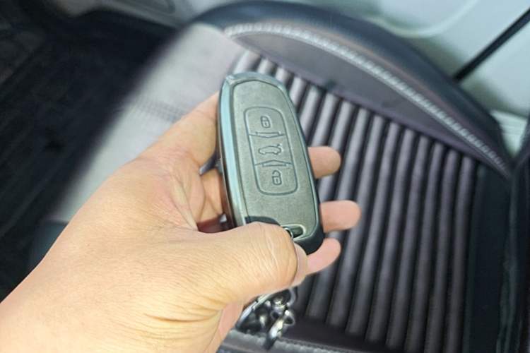 Used Geely Auto Emgrand 2016 Sedan 1.5L Manual Luxury Model Vehicle Key