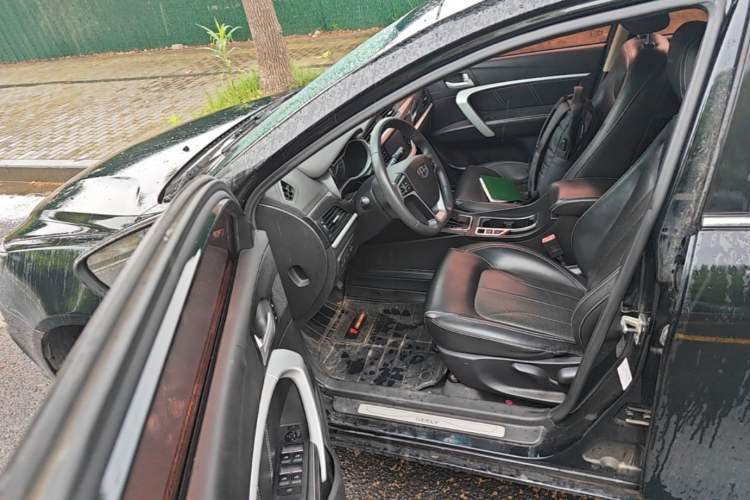 Used Geely Auto Emgrand 2017 Sedan Million Edition 1.5L CVT Upward Version Driver Seat