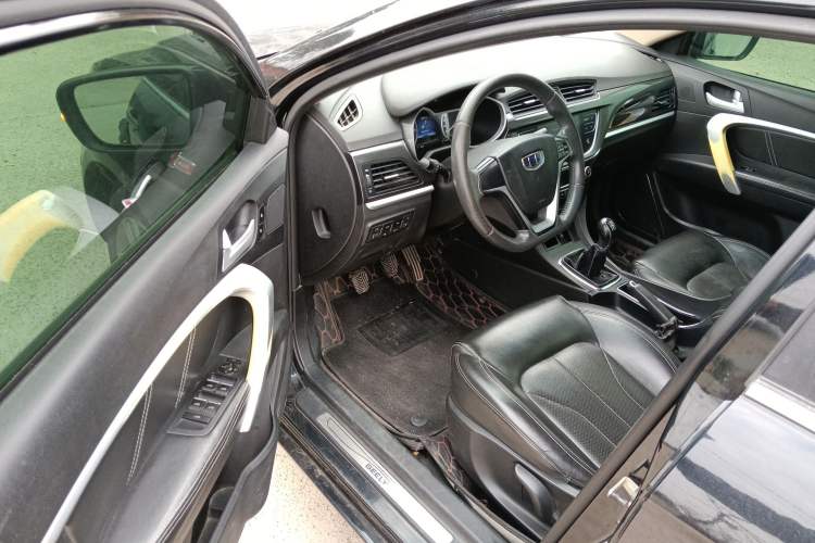 Used Geely Auto Emgrand 2017 Sedan Million Edition 1.5L Manual - Upward Version Driver Seat