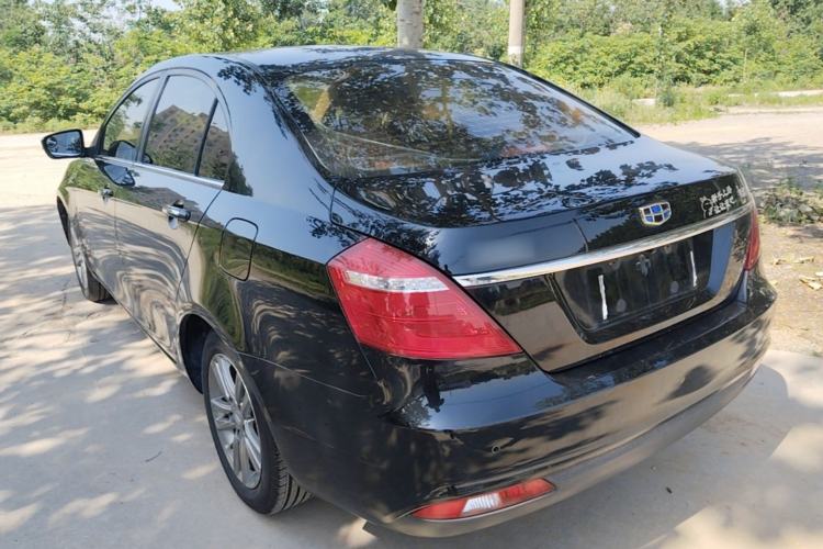 Used Geely Auto Emgrand 2017 Sedan Million Edition 1.5L Manual Upward Connect Version Exterior 2