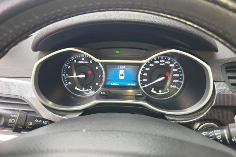 Used Geely Auto Emgrand 2017 Sedan Million Edition 1.5L Manual Upward Connect Version Instrument Cluster