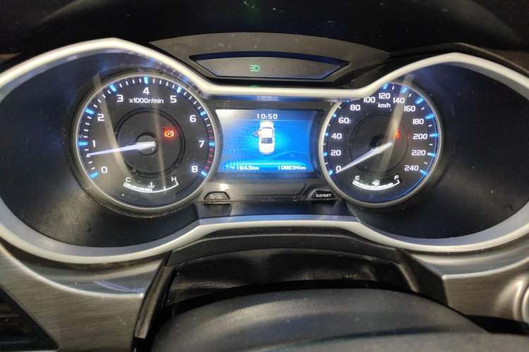 Used Geely Auto Emgrand 2017 Sedan Million Edition 1.5L Manual Luxury Model Instrument Cluster