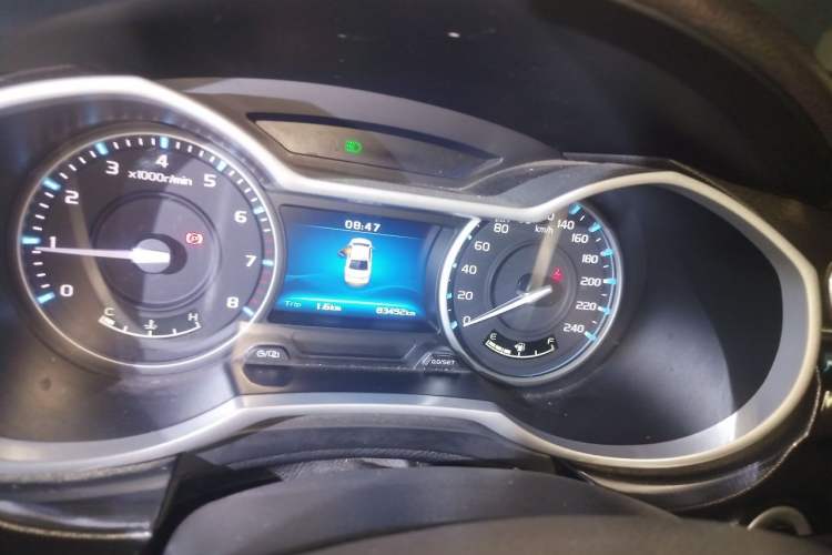 Used Geely Auto Emgrand 2017 Sedan Million Edition 1.5L Manual - Upward Version Instrument Cluster