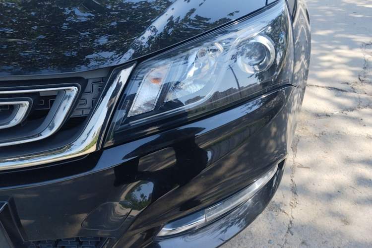 Used Geely Auto Emgrand 2017 Sedan Million Edition 1.5L Manual Upward Connect Version Left Front Headlight