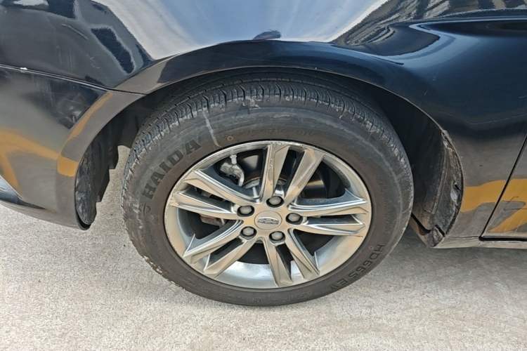Used Geely Auto Emgrand 2017 Sedan Million Edition 1.5L Manual - Upward Version Left Front Wheel Hub