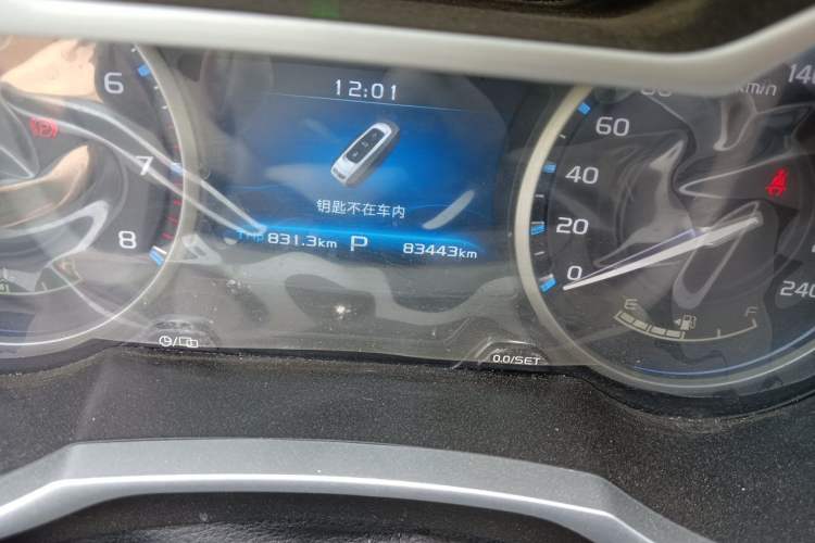 Used Geely Auto Emgrand 2017 Sedan Million Edition 1.5L CVT Upward Version Odometer Close Up