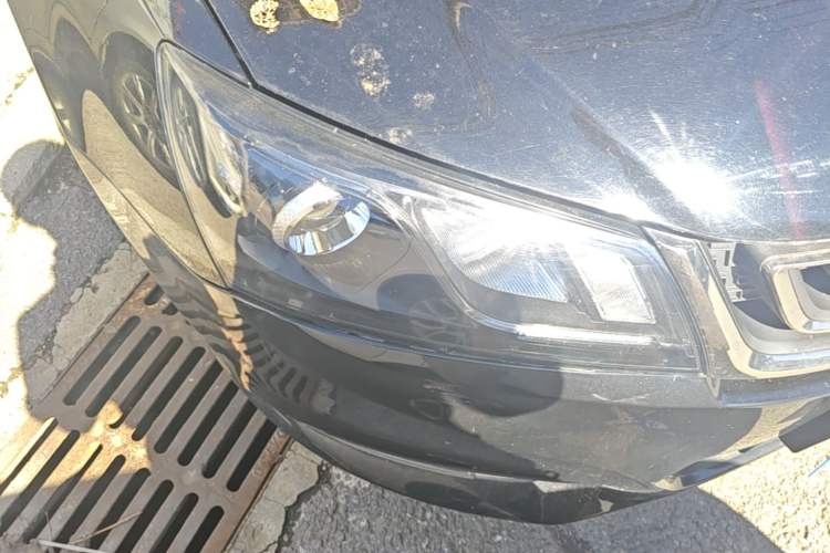 Used Geely Auto Emgrand 2017 Sedan Million Edition 1.5L Manual Luxury Model Right Front Headlight