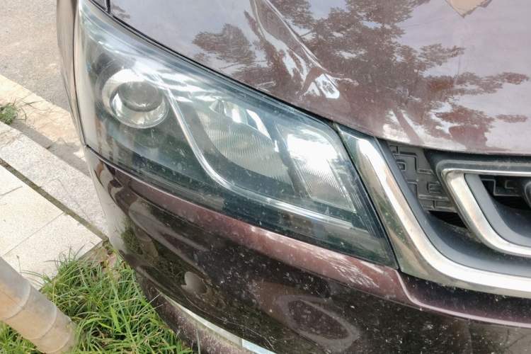 Used Geely Auto Emgrand 2017 Sedan Million Edition 1.5L Manual - Upward Version Right Front Headlight