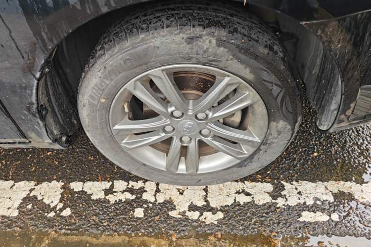 Used Geely Auto Emgrand 2017 Sedan Million Edition 1.5L CVT Upward Version Right Front Wheel Hub